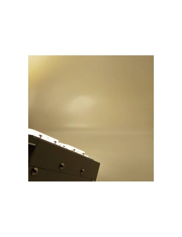 Proyector Lineal FL6 100W Luz neutra Encendido